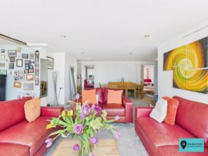 Living Area - click for photo gallery